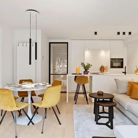 Luxurious In Knokke, Near To The